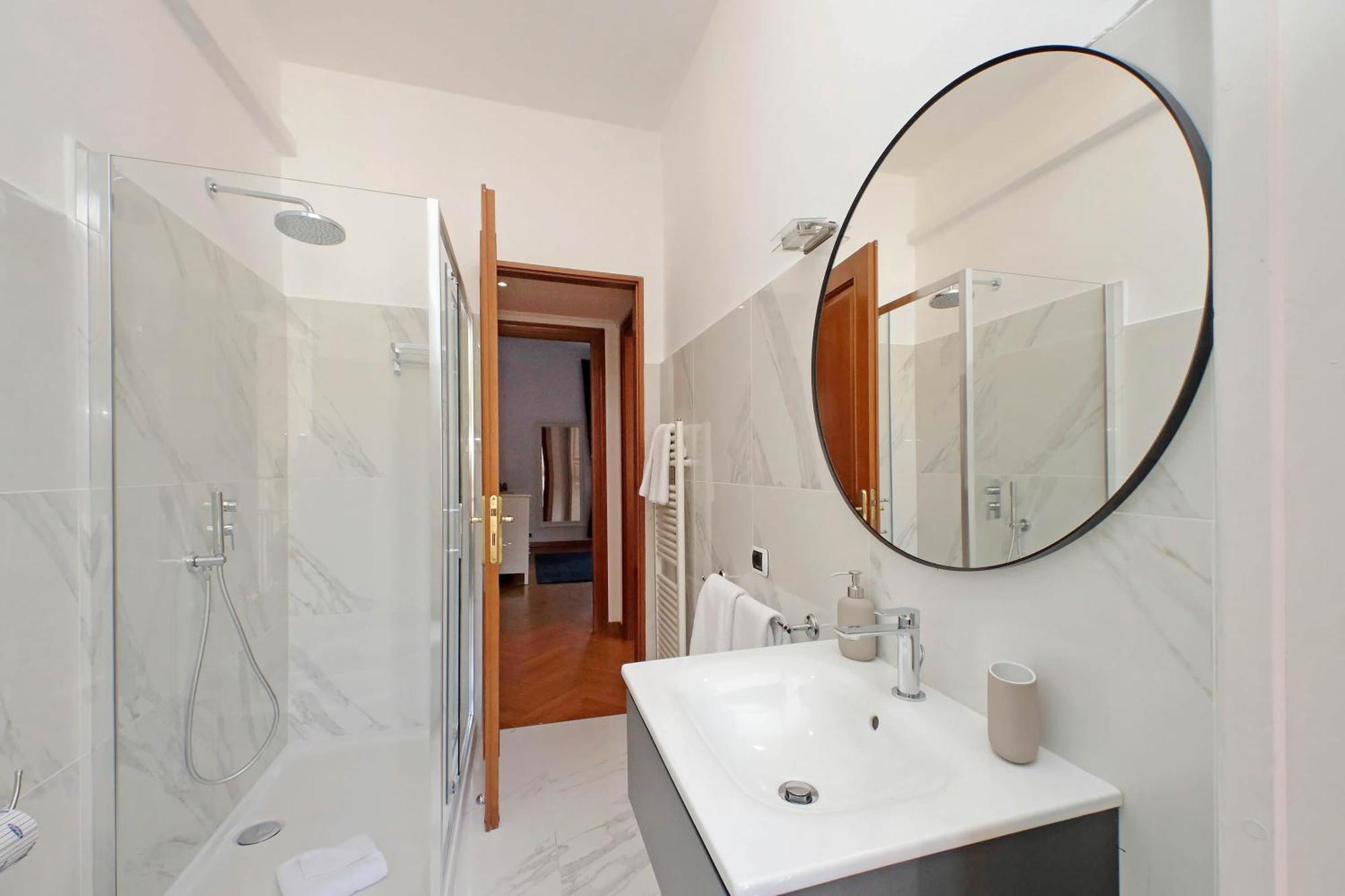 Ych-Comfortable 2 Bedrooms Flat Near Colosseum Roma Esterno foto