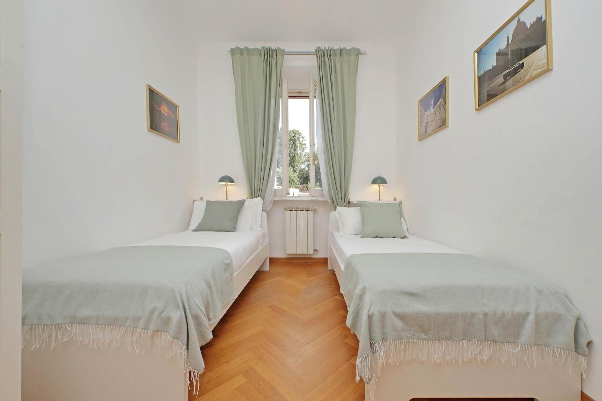 Ych-Comfortable 2 Bedrooms Flat Near Colosseum Roma Esterno foto