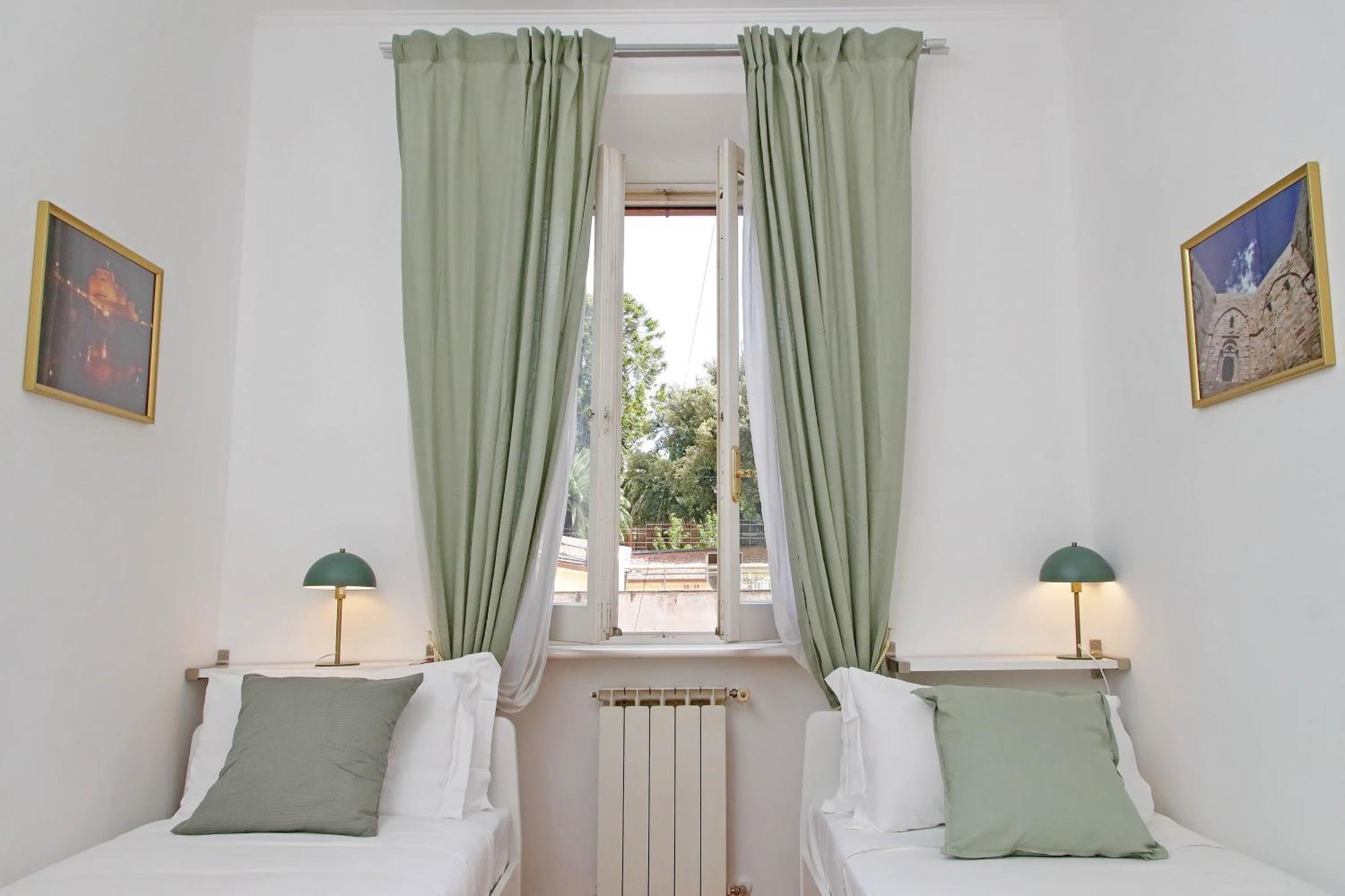 Ych-Comfortable 2 Bedrooms Flat Near Colosseum Roma Esterno foto