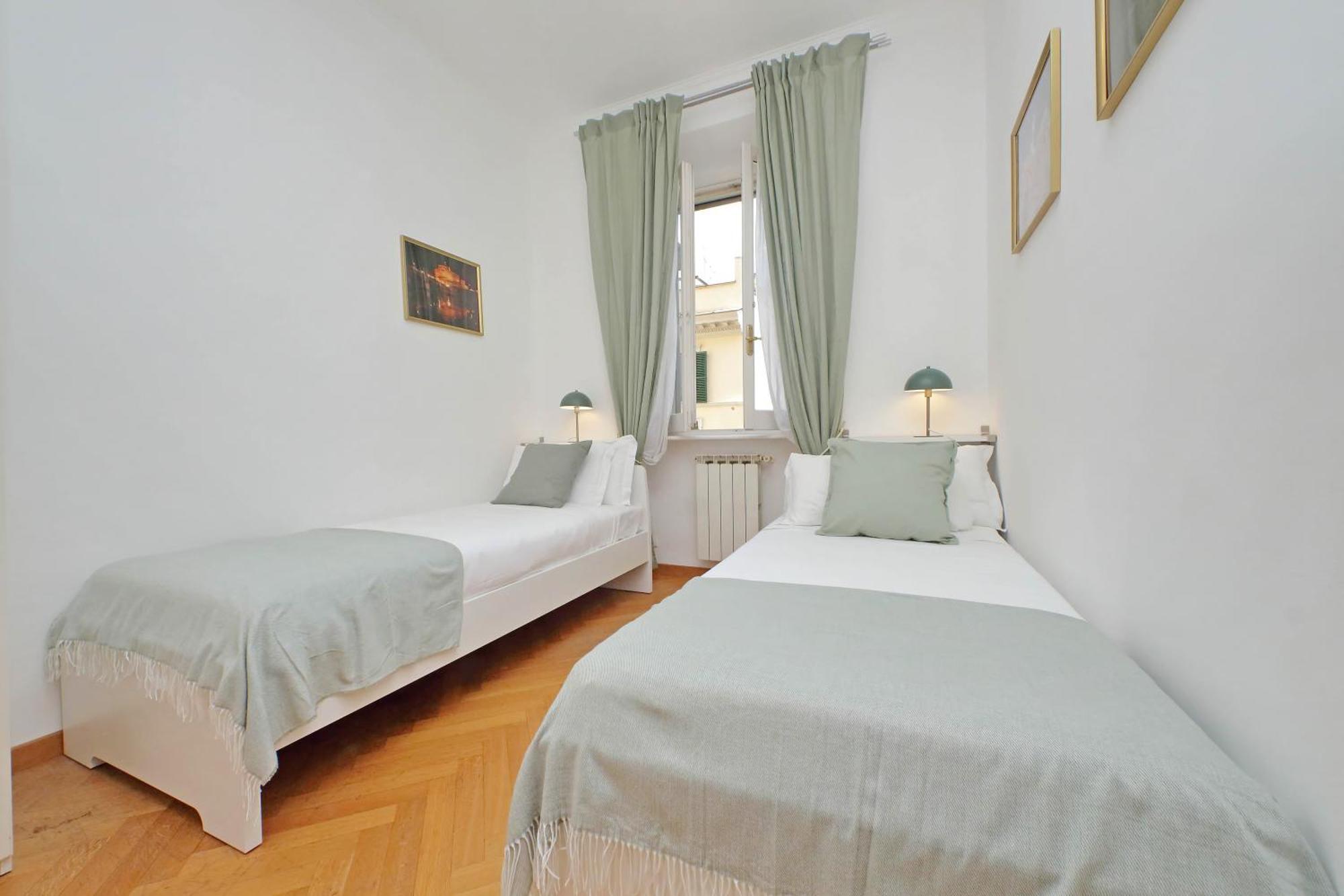 Ych-Comfortable 2 Bedrooms Flat Near Colosseum Roma Esterno foto