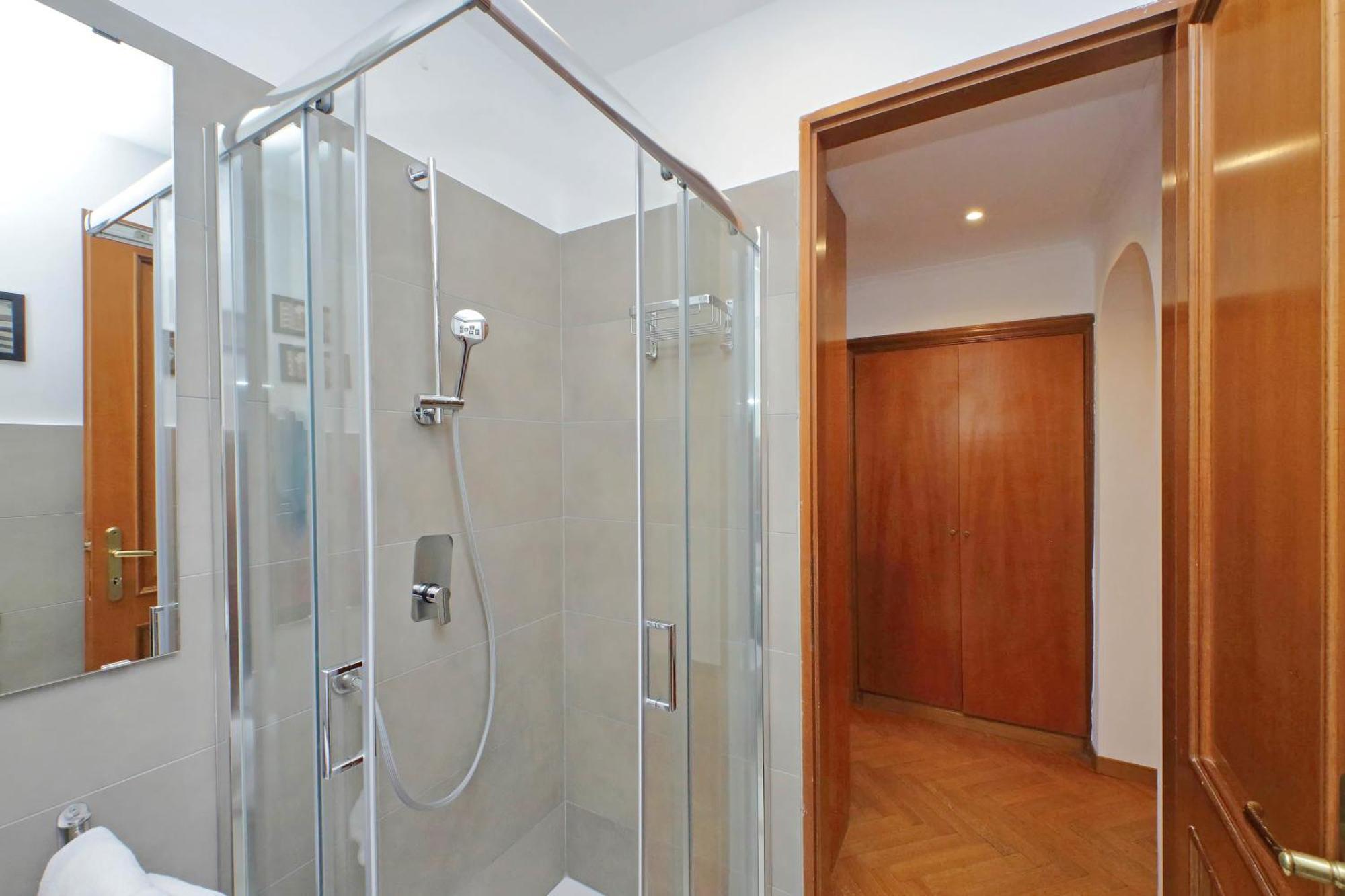 Ych-Comfortable 2 Bedrooms Flat Near Colosseum Roma Esterno foto